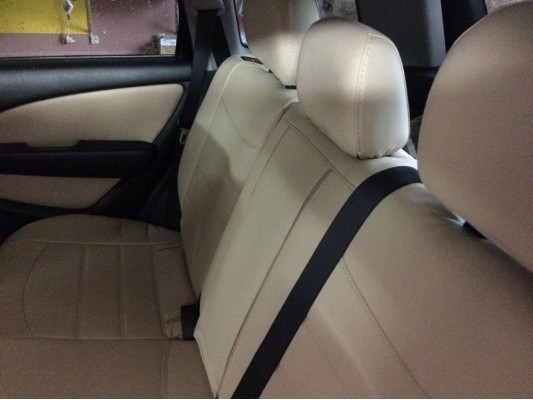 Авточехлы на Mitsubishi Outlander