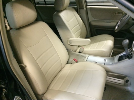 Авточехлы на Toyota Highlander 2