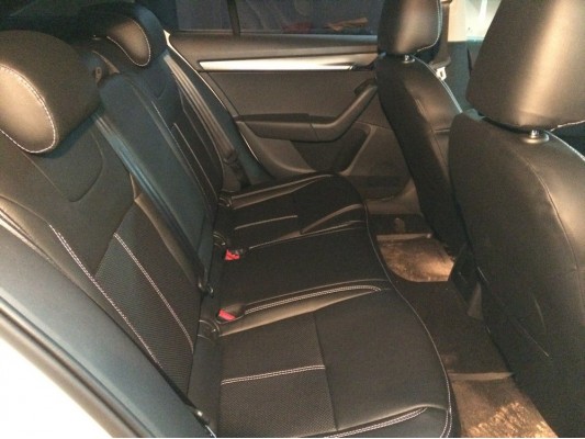 У вас другая модель авто? Каркасные авточехлы пошить сможем!