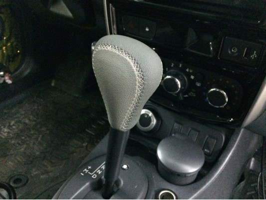 Перетяжка рычага и чехла КПП